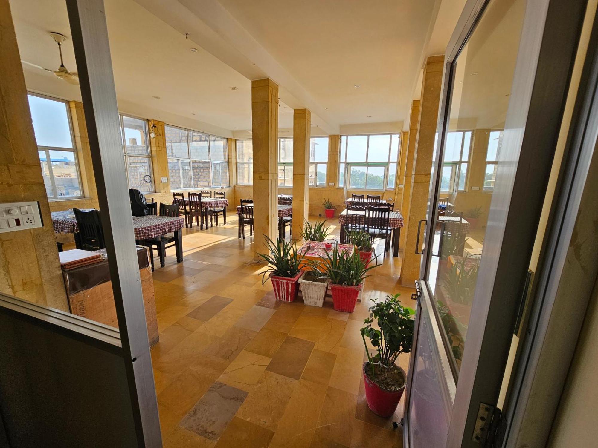 Hotel Royal Haveli Jaisalmer Zewnętrze zdjęcie