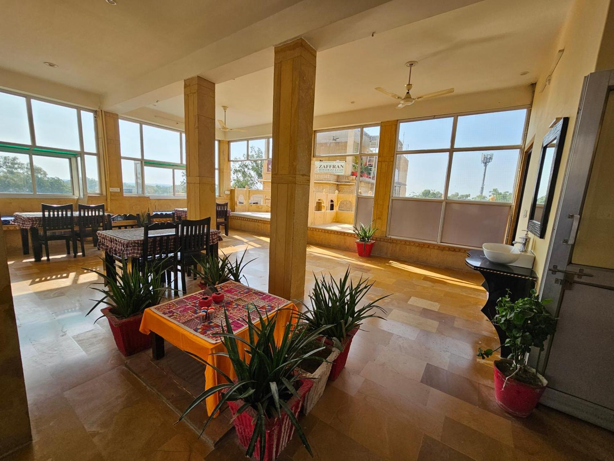 Hotel Royal Haveli Jaisalmer Zewnętrze zdjęcie