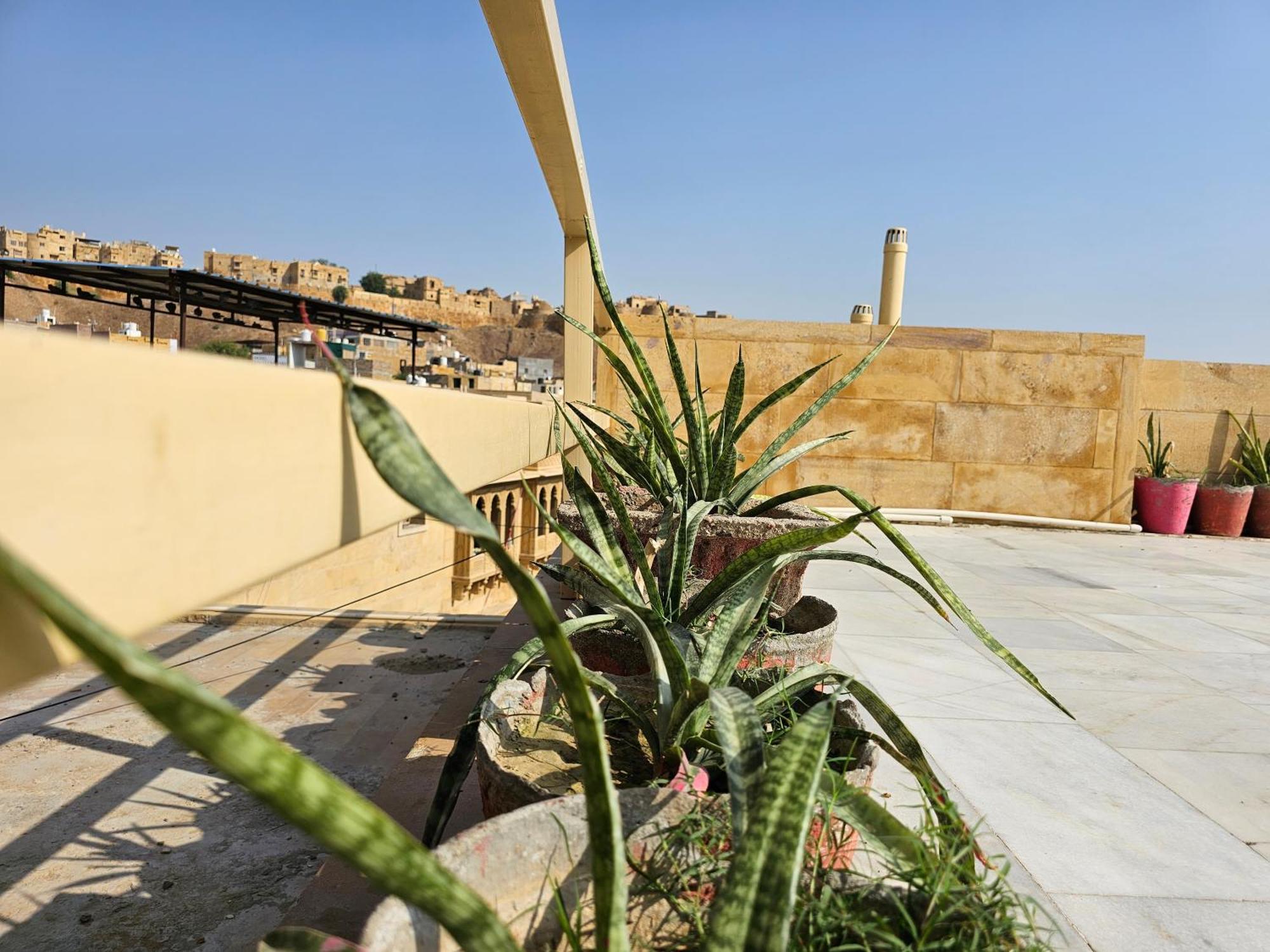 Hotel Royal Haveli Jaisalmer Zewnętrze zdjęcie