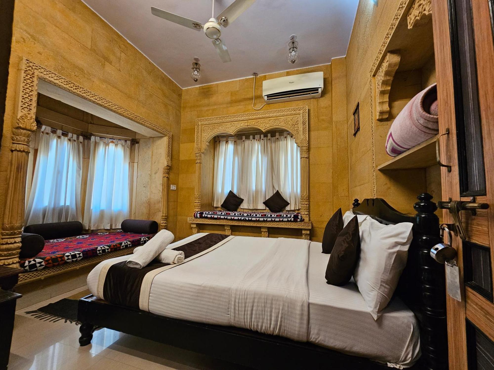 Hotel Royal Haveli Jaisalmer Zewnętrze zdjęcie