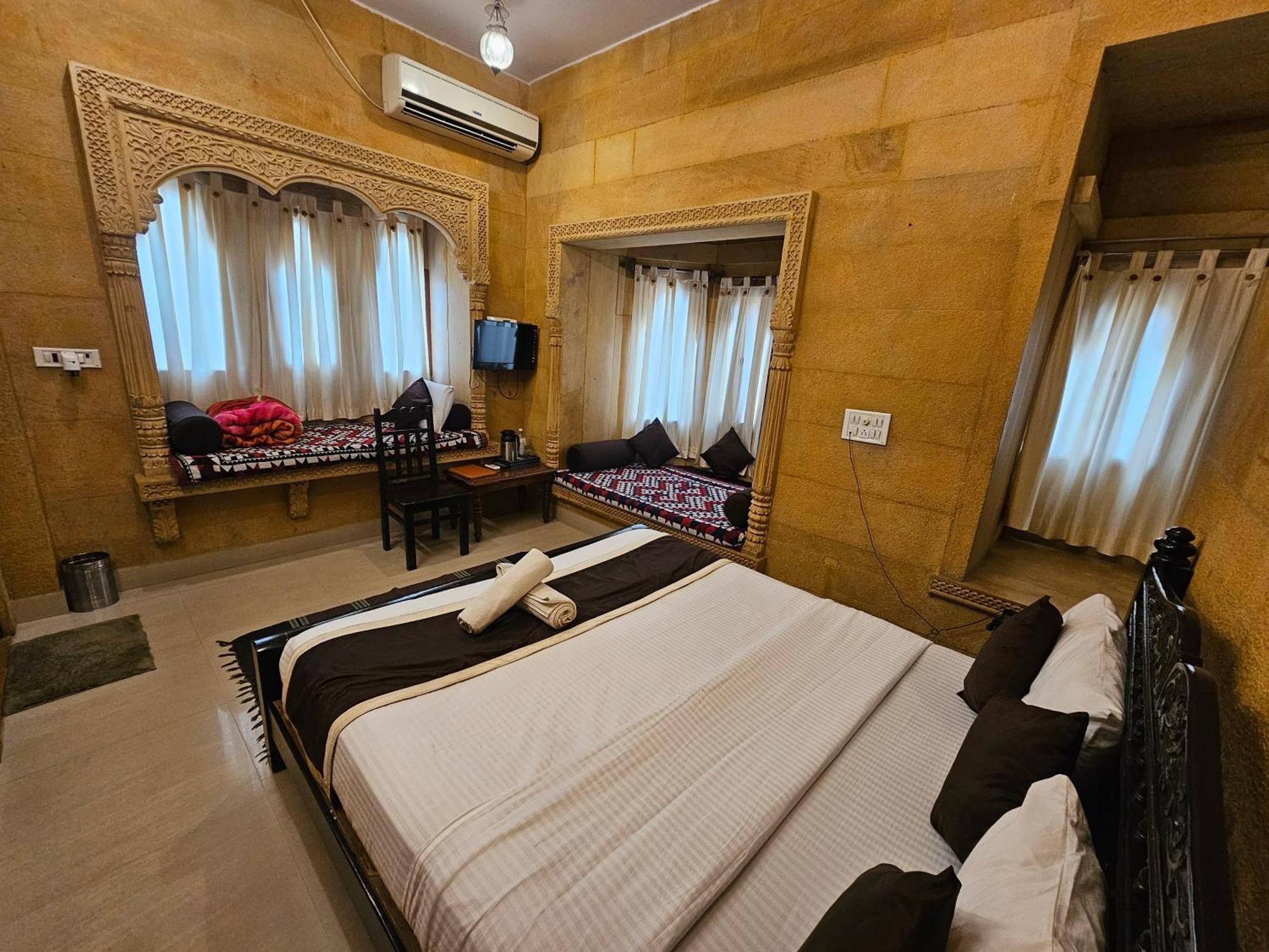 Hotel Royal Haveli Jaisalmer Zewnętrze zdjęcie