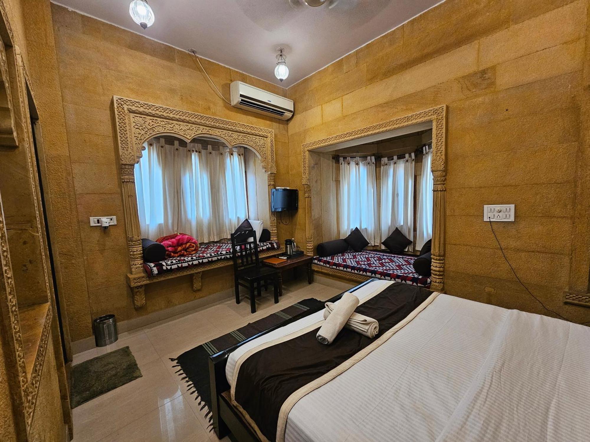 Hotel Royal Haveli Jaisalmer Zewnętrze zdjęcie
