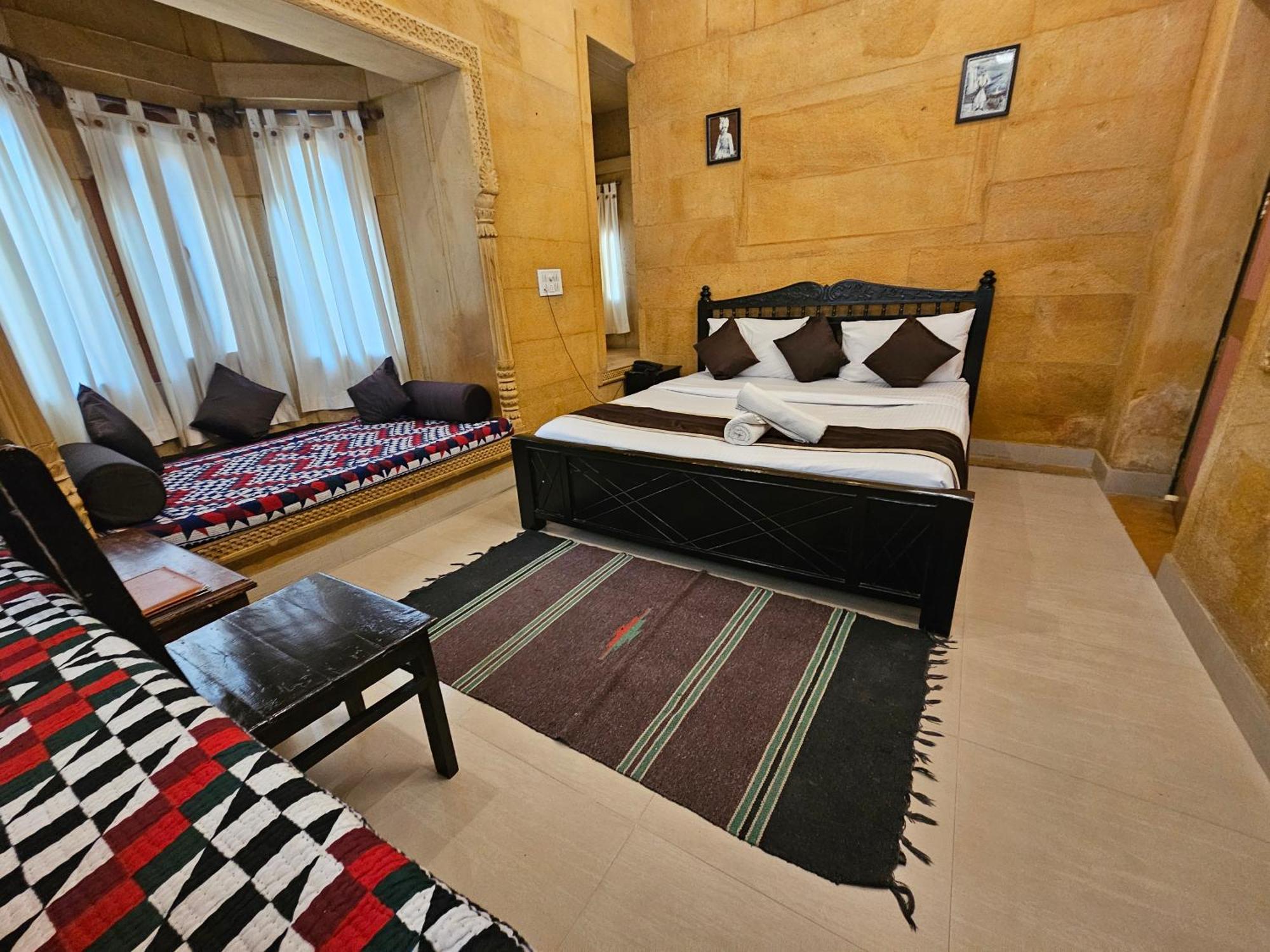 Hotel Royal Haveli Jaisalmer Zewnętrze zdjęcie